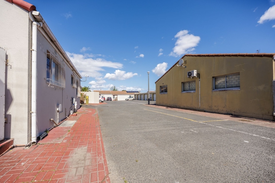 2 Bedroom Property for Sale in Rustdal Western Cape
